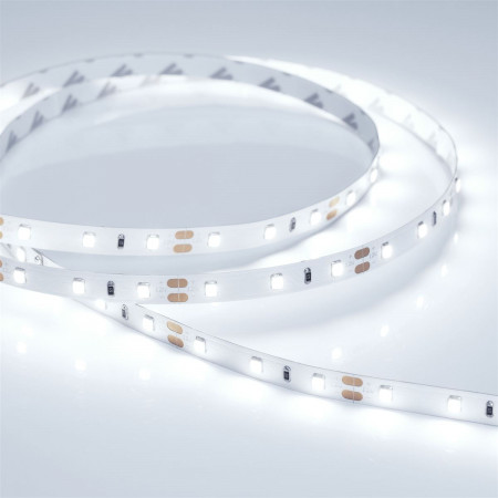 svetodiodnaya-lenta-rt-2-5000-12v-cool-8k-2835-300-led-pro_9379
