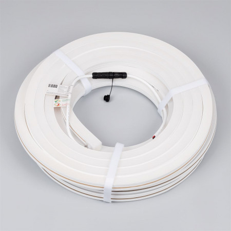 svetodiodnaya-lenta-germetichnaya-moonlight-side-x280-20x20mm-24v-warm3000-10-wm-ip67-15m-wire-x1_1155