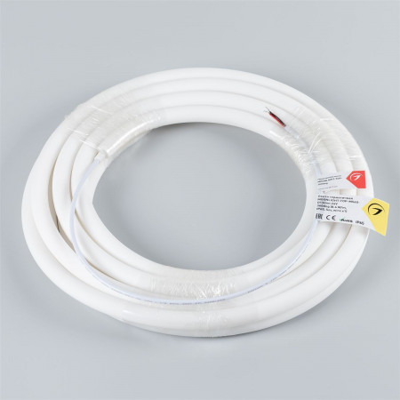 svetodiodnaya-lenta-germetichnaya-moonlight-top-m560-d13mm-24v-warm3000-360deg-8.6-wm-ip65-5m-wire-x1_7596